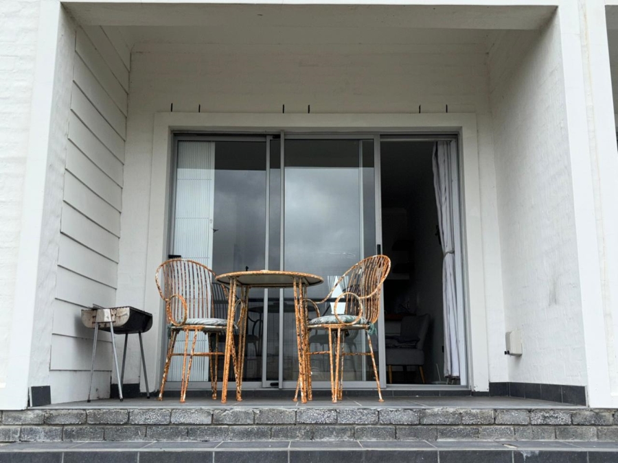 To Let 2 Bedroom Property for Rent in Pinelands Eastern Cape